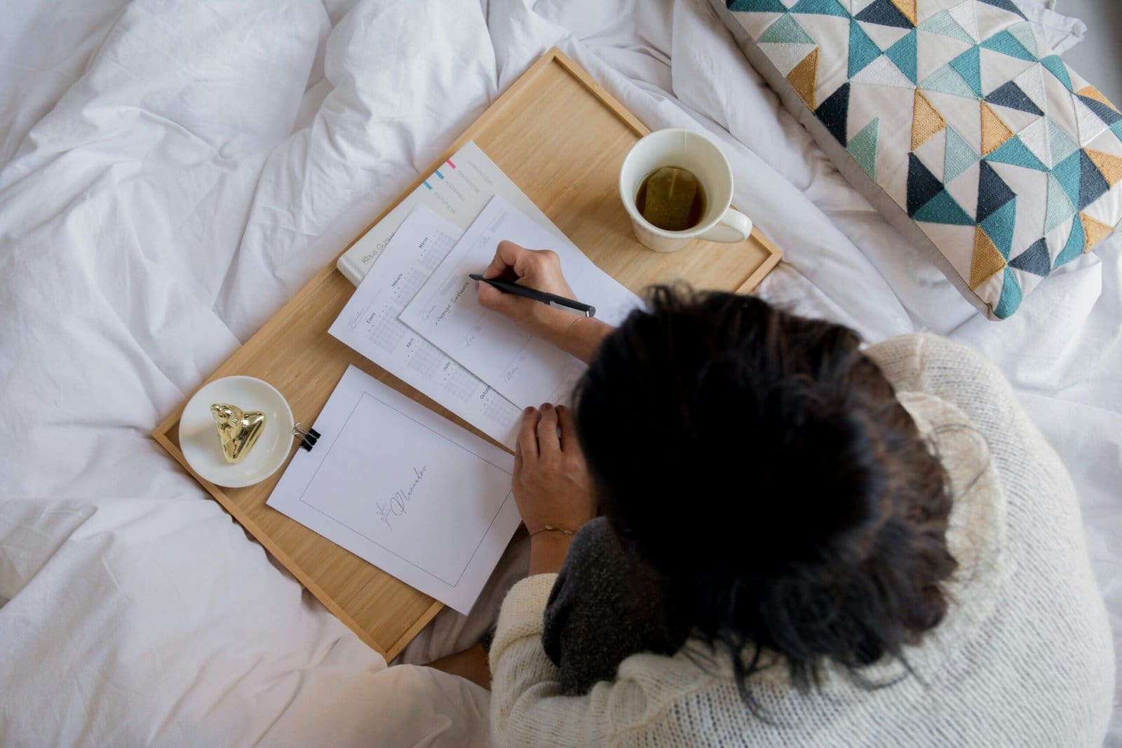 Morning Habits That Saved My Sanity: A Self-Care Story